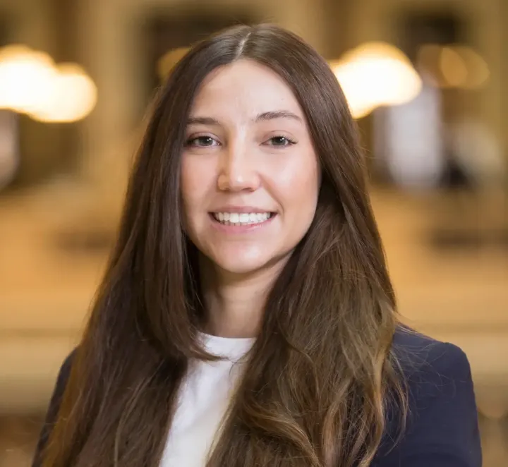 Portrait of Attorney Jewel Holsten